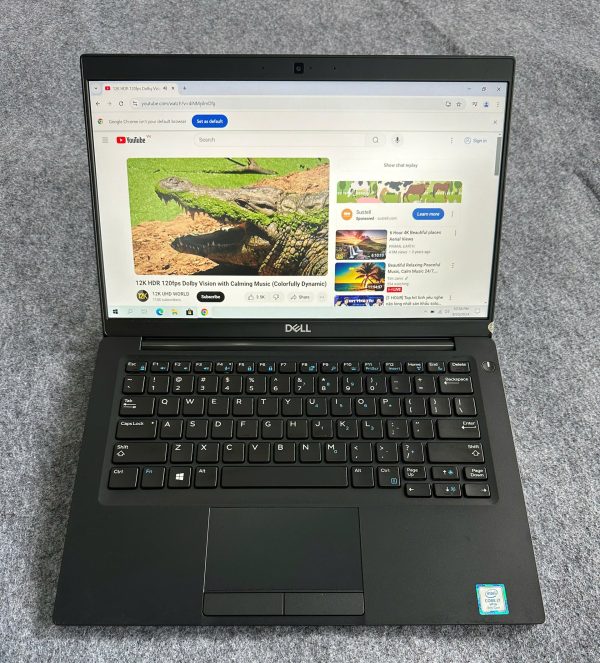 Dell Latitude 7390 Core i7-8650U / RAM 8GB / SSD 256GB / 13.3 inch FHD 1920x1080 IPS